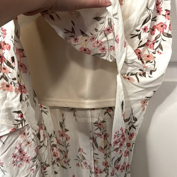 NWOT Juniors Evolutionary Halter Top Maxi Dress - Picture 5 of 9